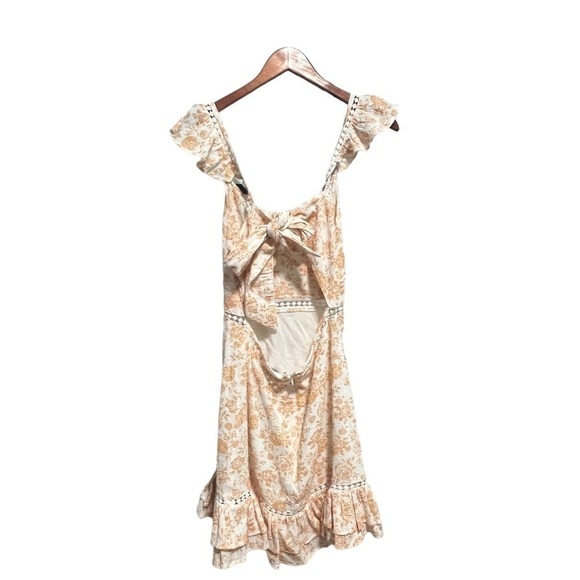 Mink Pink - Kiss the Stars Mini
Dress in Golden New with Tags - Picture 3 of 7